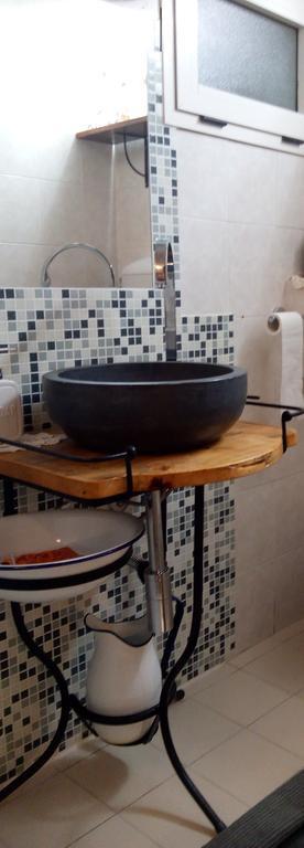 La Tana Del Nano Apartment อังโกนา ภายนอก รูปภาพ